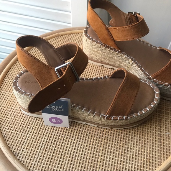 Nwt shoes - Picture 4 of 4